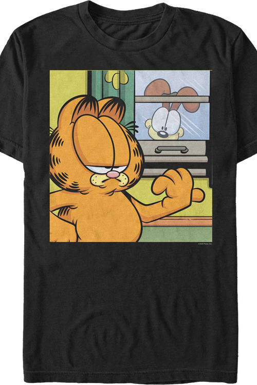 Doggie In The Window Garfield T-Shirtmain product image
