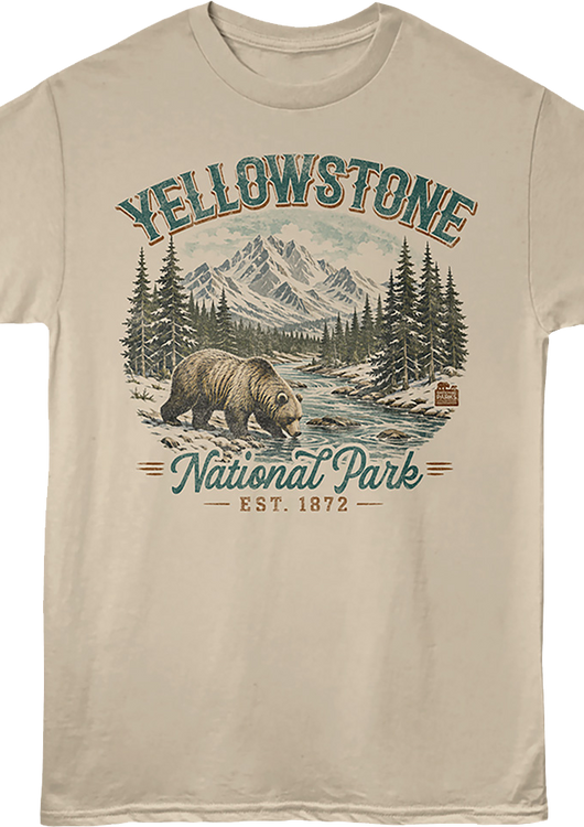 Bear Photo Yellowstone National Park T-Shirt - main product image