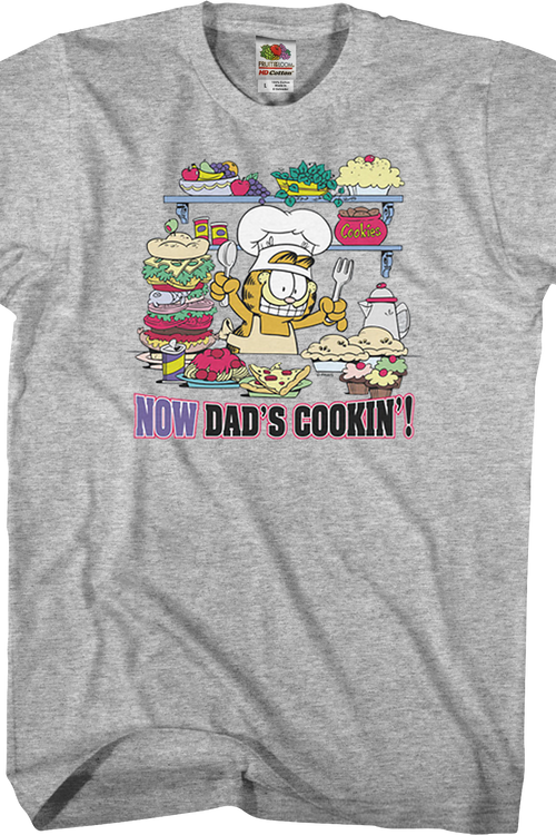 Now Dad's Cookin' Garfield T-Shirtmain product image